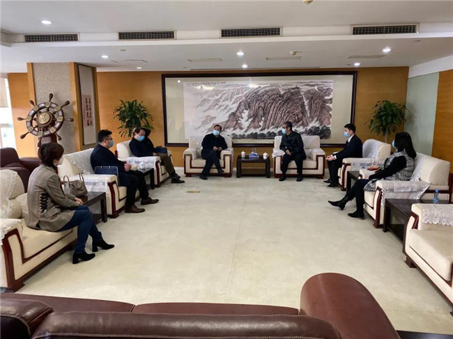 陳鴻云帶隊(duì)赴省中信銀行、農(nóng)發(fā)行走訪對(duì)接
