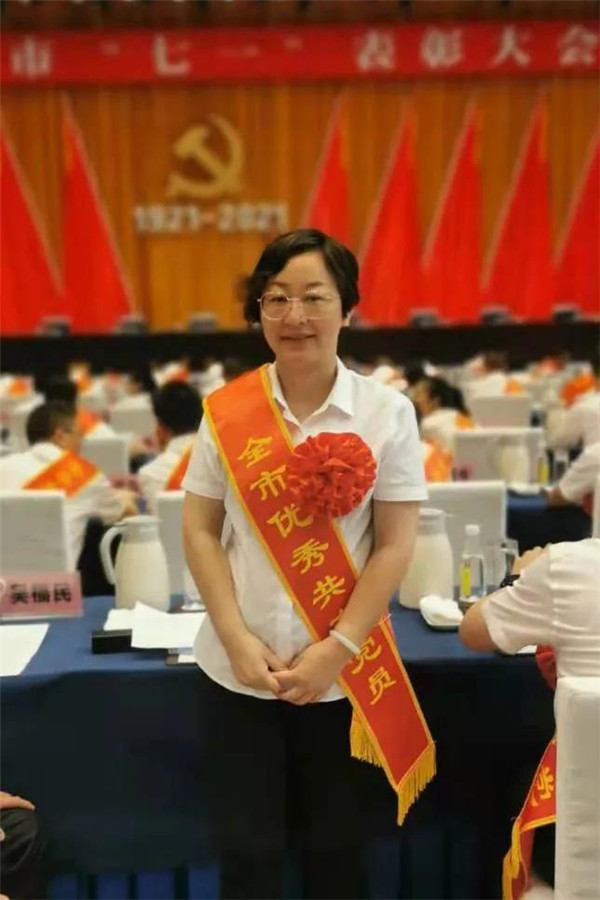 全市優(yōu)秀黨務(wù)工作者涂春珍：巾幗何須讓須眉，敢同日月爭(zhēng)光輝
