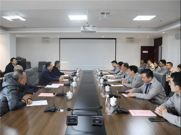 市委常委、常務副市長鄧永翔現(xiàn)場調(diào)研城投集團產(chǎn)業(yè)項目