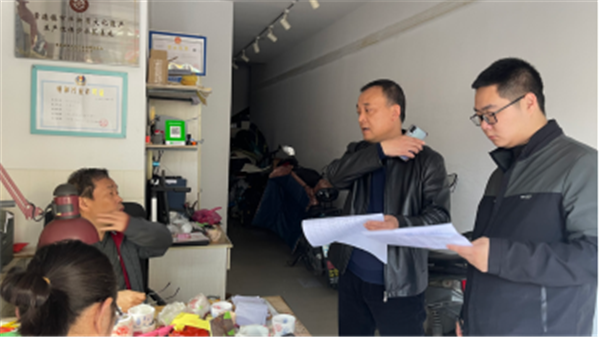 主動服務倒排節(jié)點 城投集團解決群眾辦證難題