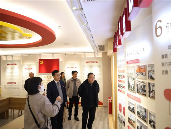 構(gòu)建黨建工作新格局，以實(shí)際行動(dòng)貫徹落實(shí)黨的二十大精神——江西銀行景德鎮(zhèn)分行與市城投集團(tuán)舉行黨建共建簽約儀式