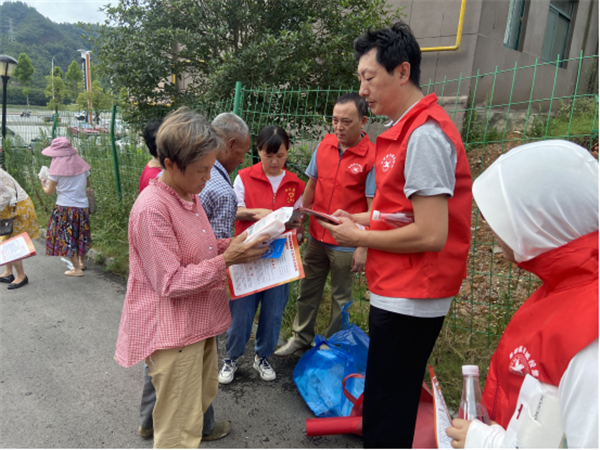 城投集團(tuán)開(kāi)展“平安護(hù)夏”志愿服務(wù)