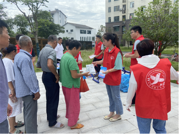 城投集團(tuán)開(kāi)展“平安護(hù)夏”志愿服務(wù)