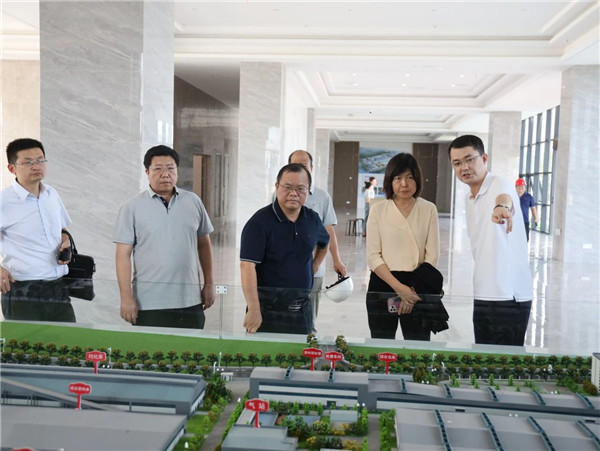 廣發(fā)銀行秦曉晶一行調(diào)研江西透光陶瓷新材料項(xiàng)目