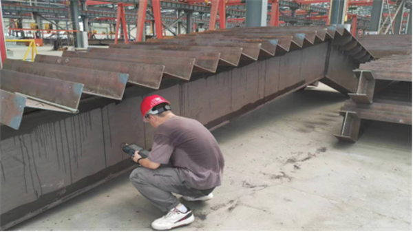 馳城杭蕭綠色建筑有限公司嚴(yán)把產(chǎn)品質(zhì)量關(guān) 鋼結(jié)構(gòu)產(chǎn)品通過第三方檢驗(yàn)質(zhì)量驗(yàn)收