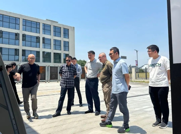 CFAC美院基地 清華大學(xué)美術(shù)學(xué)院與省數(shù)文集團(tuán)、市城投集團(tuán)強(qiáng)強(qiáng)聯(lián)手共繪文化創(chuàng)新新篇章