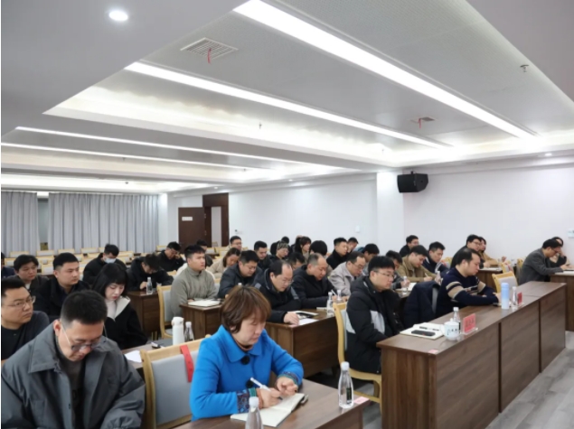 市城投集團(tuán)召開違規(guī)套取資金問題專項整治暨國有、集體資產(chǎn)違規(guī)轉(zhuǎn)租問題專項治理工作推進(jìn)會